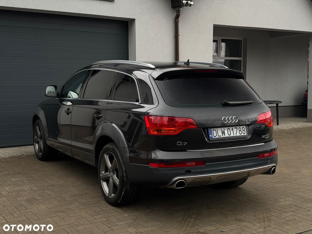 Audi Q7 - 7