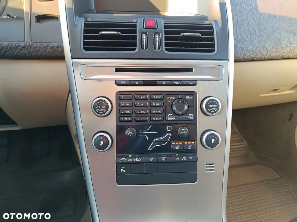 Volvo XC 60 D4 R-Design Momentum - 21