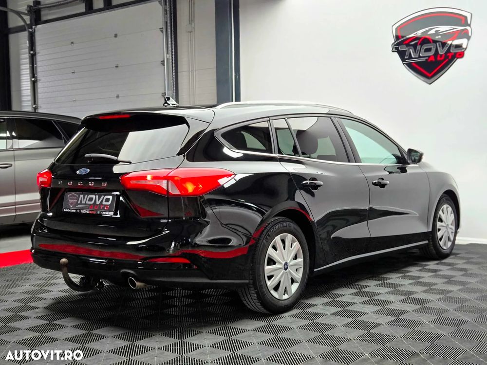 Ford Focus 1.5 EcoBlue Connected - 4
