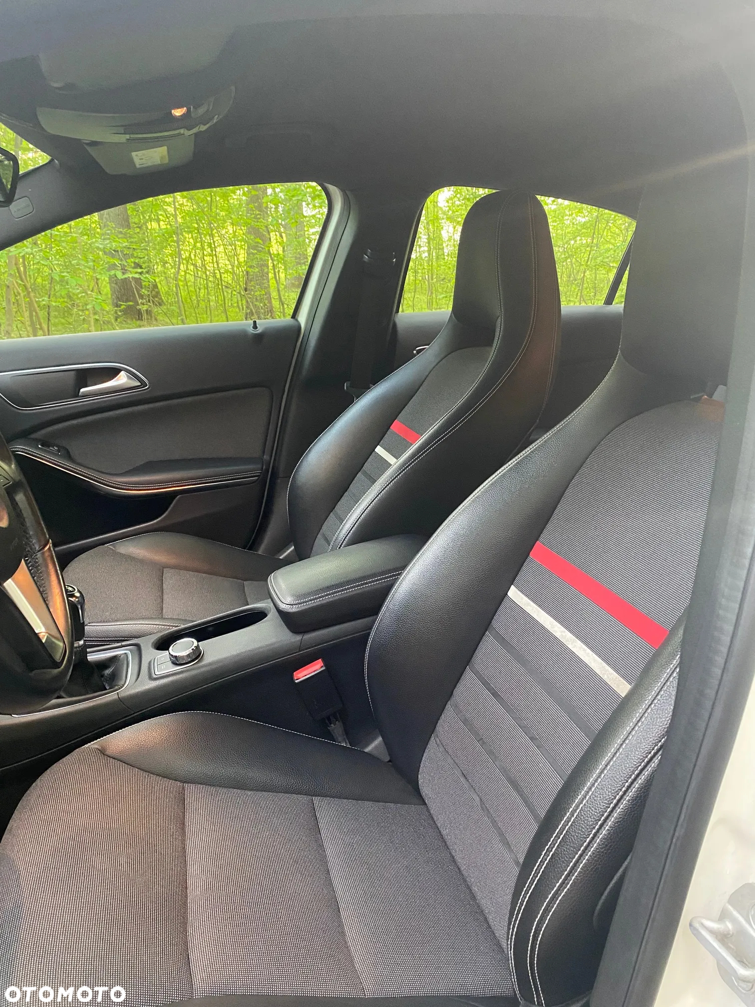 Mercedes-Benz Klasa A 200 (BlueEFFICIENCY) - 24