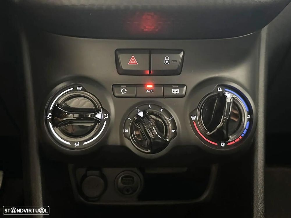 Peugeot 208 1.2 PureTech Style - 25