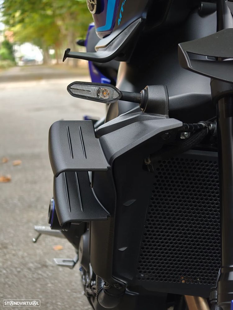 Yamaha MT-09 - 21