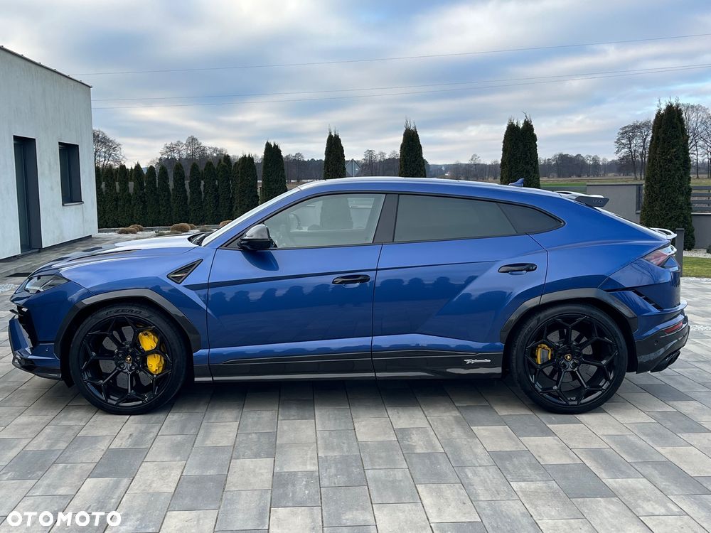 Lamborghini Urus - 22