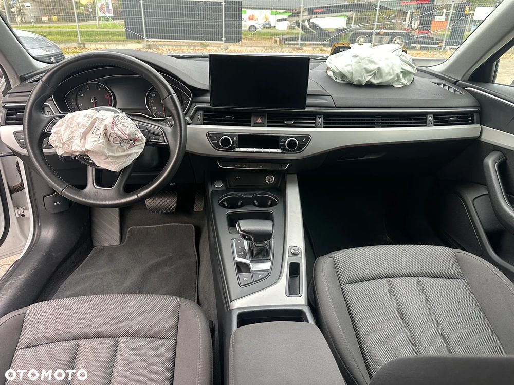Audi A4 Limousine - 11