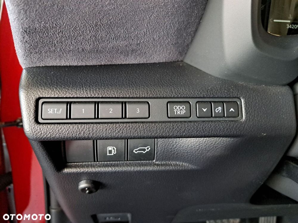 Lexus LBX 1.5 Hybrid Cool - 35