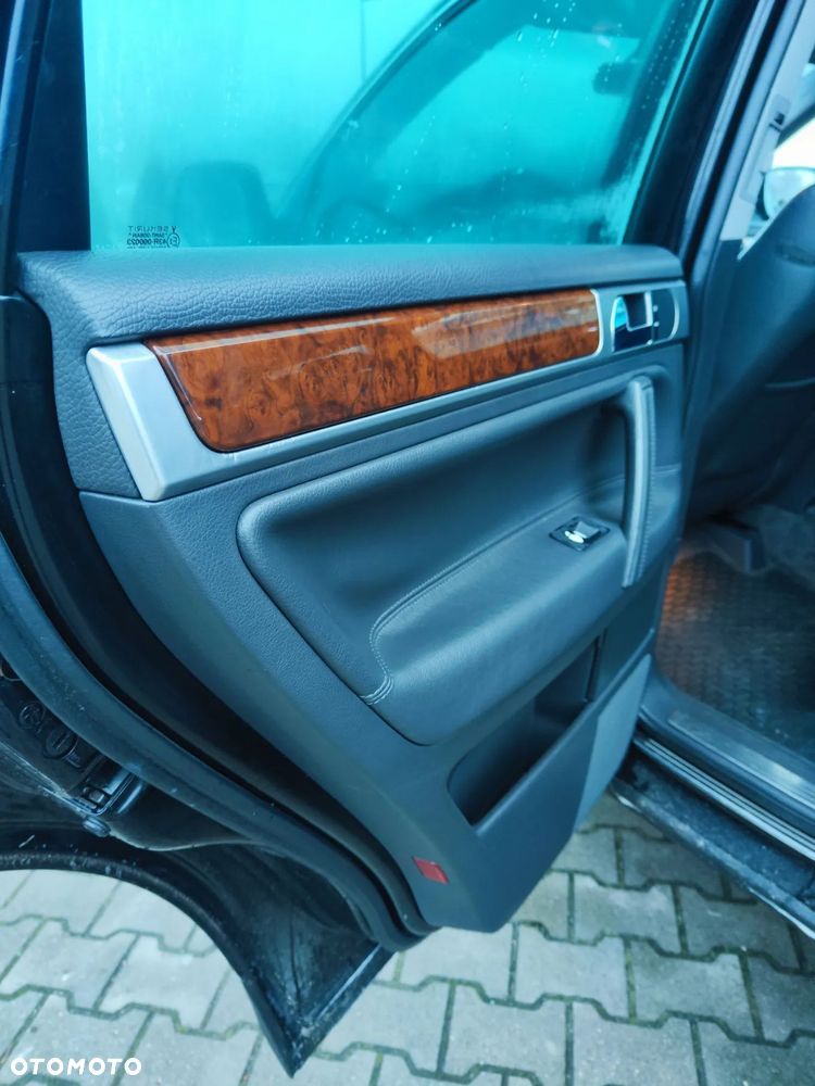 Volkswagen Touareg 3.2 V6 Automatik - 14