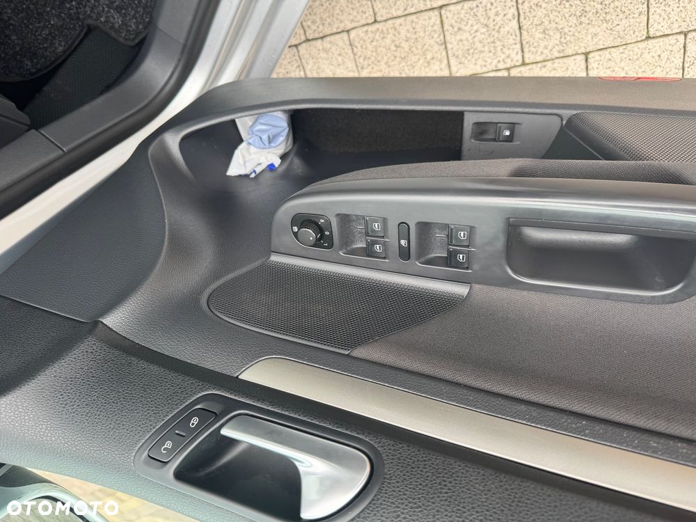 Volkswagen Golf 2.0 FSI 4Motion Comfortline - 16