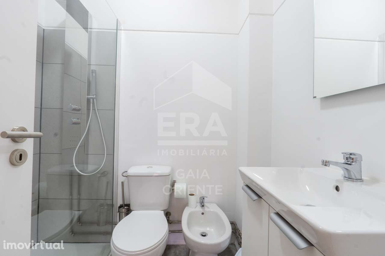 T2 renovado em Mafamude junto ao Metro - Grande imagem: 3/18