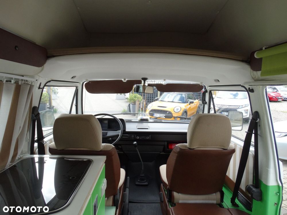 Volkswagen Transporter - 27