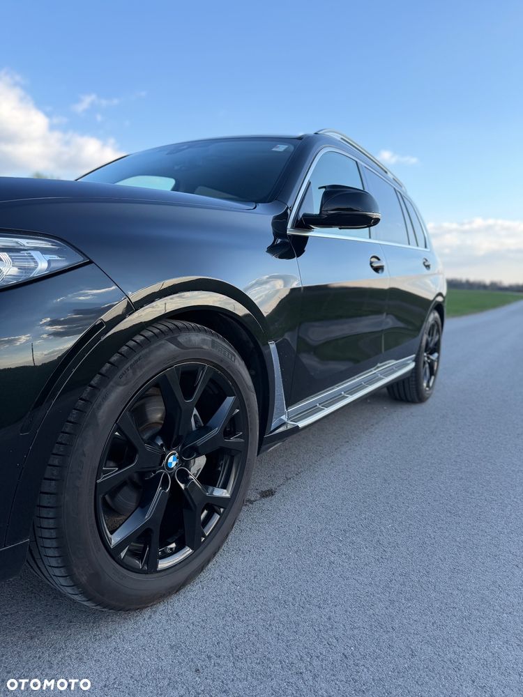 BMW X7 xDrive40i - 10