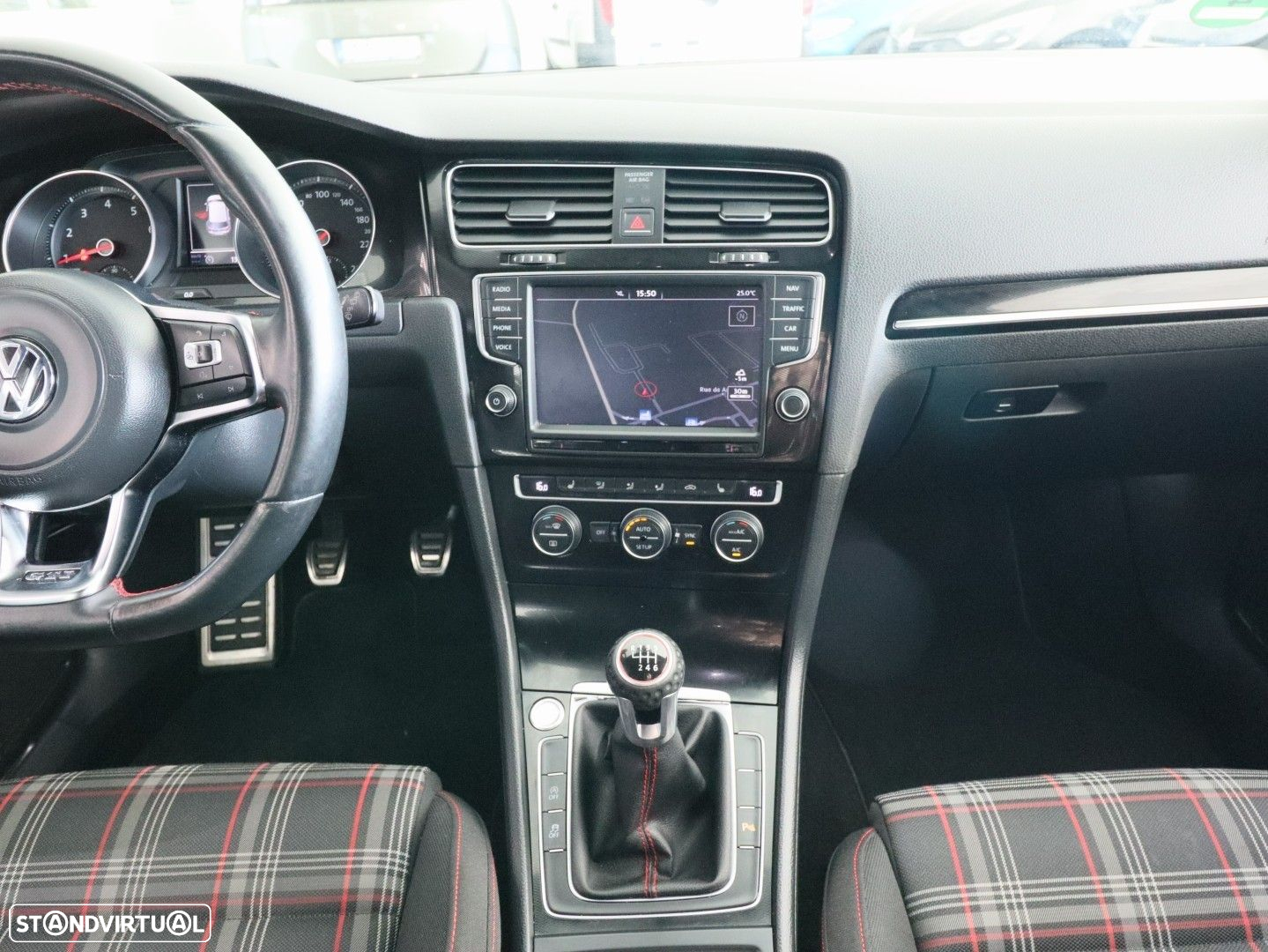 VW Golf 2.0 TSi GTi Performance - 13