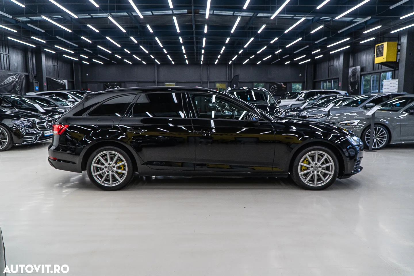 Audi A4 Avant 2.0 TDI S tronic - 19