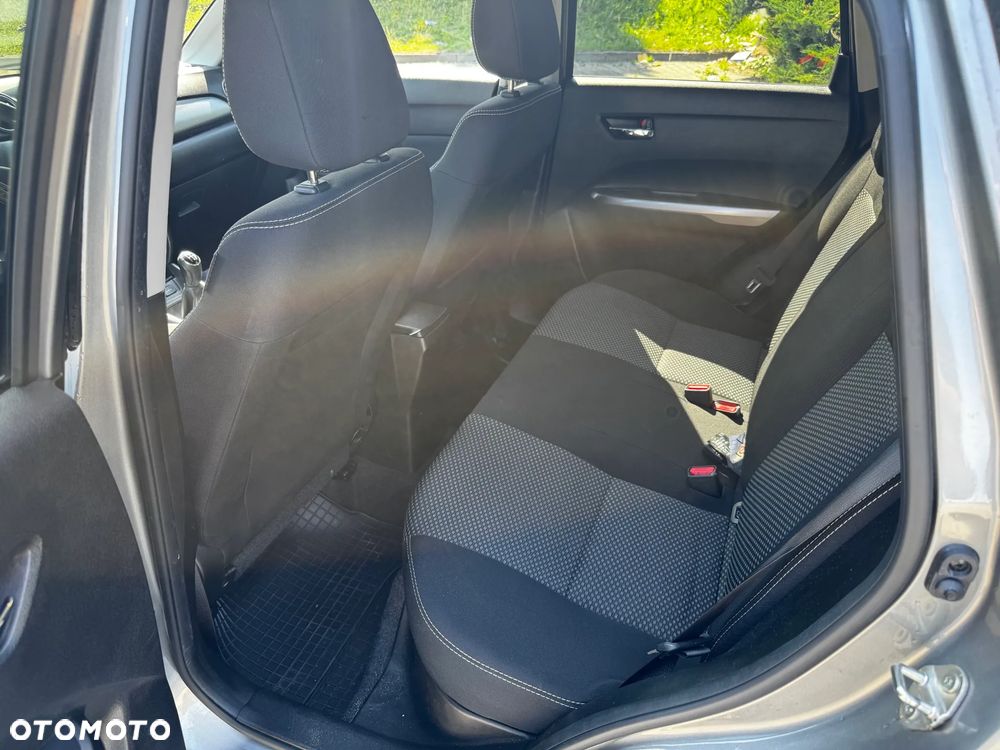 Suzuki Vitara 1.0 Boosterjet Premium 2WD - 13