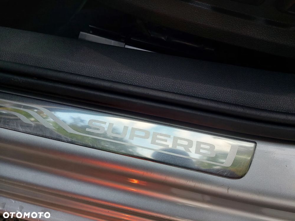 Skoda Superb 1.6 TDI GreenLine - 16