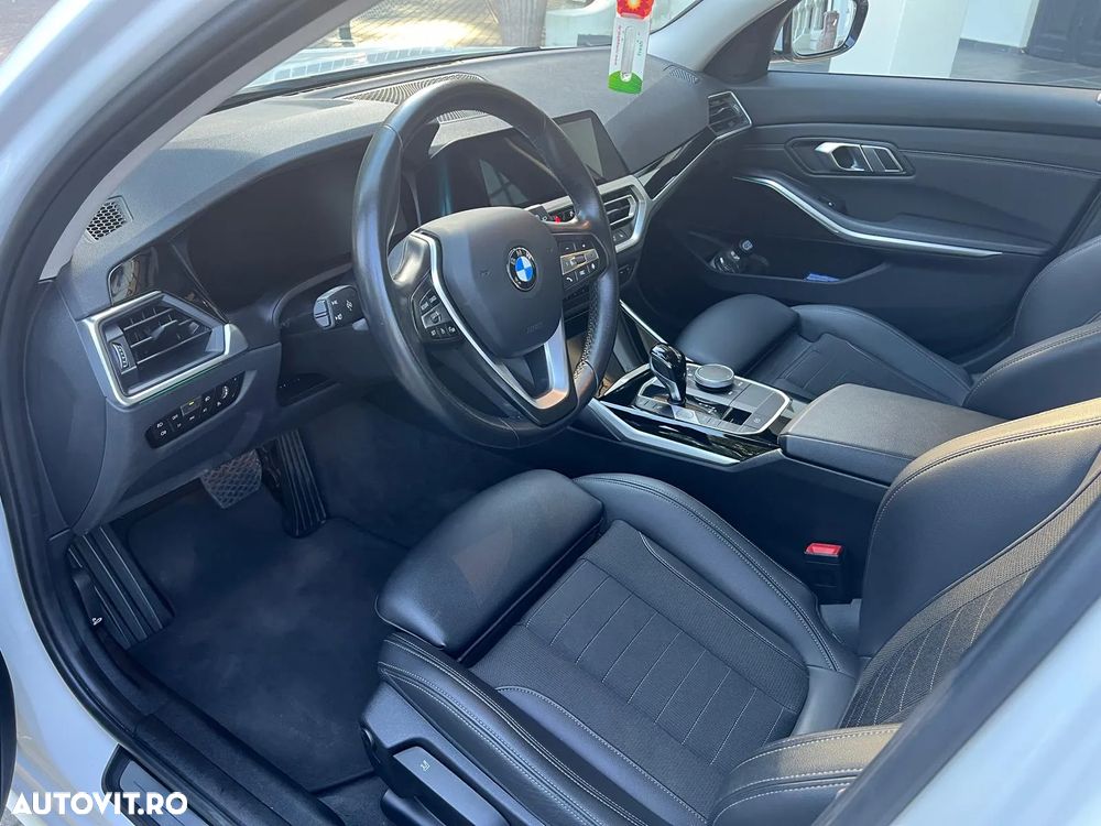 BMW Seria 3 320d Touring Aut. Sport Line - 10