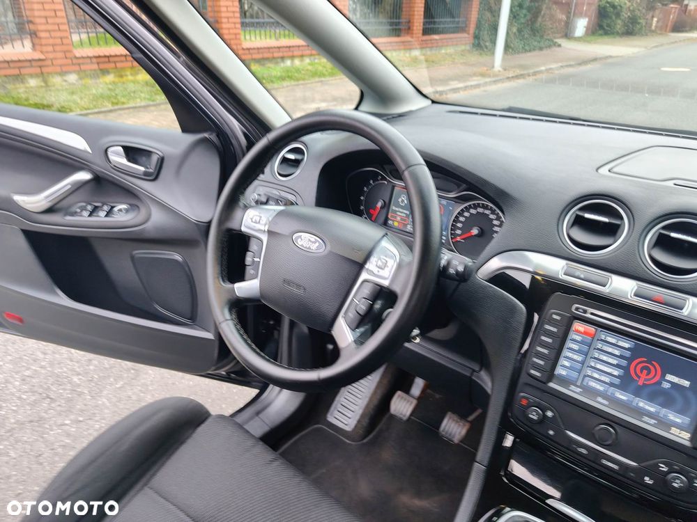 Ford S-Max 2.0 Viva Titanium - 24