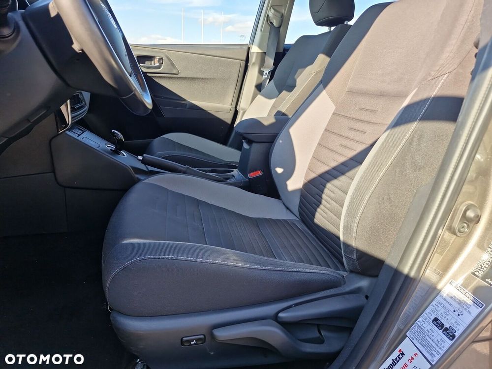 Toyota Auris Hybrid 135 Premium - 16