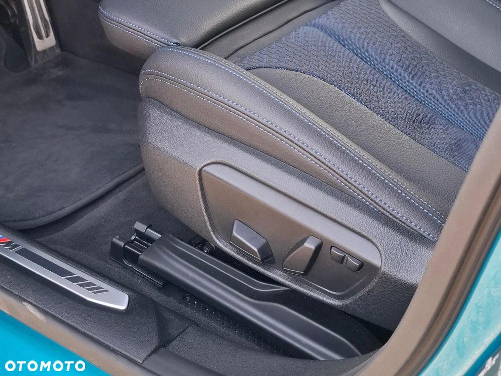 BMW Seria 2 220i M Sport - 28