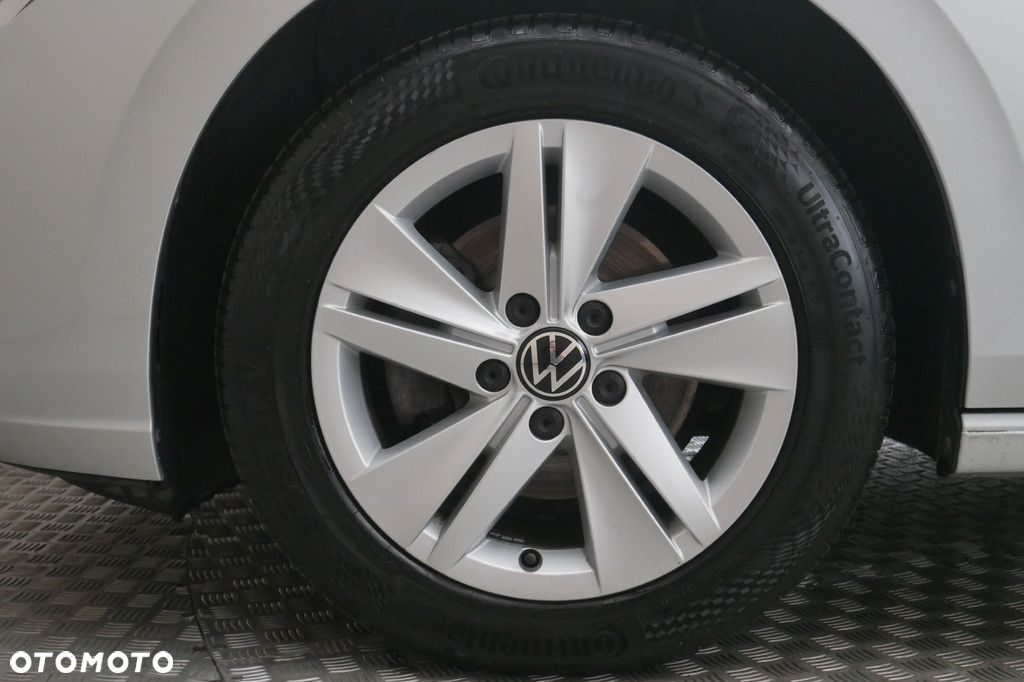 Volkswagen Golf - 14