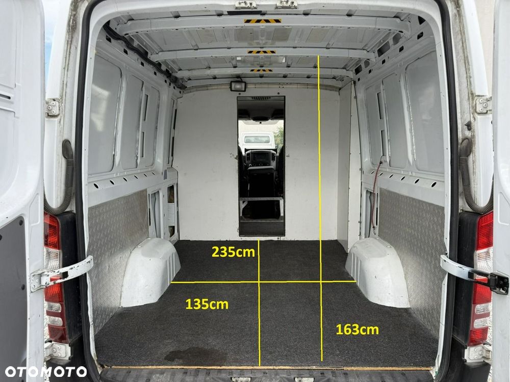 Mercedes-Benz Sprinter - 23