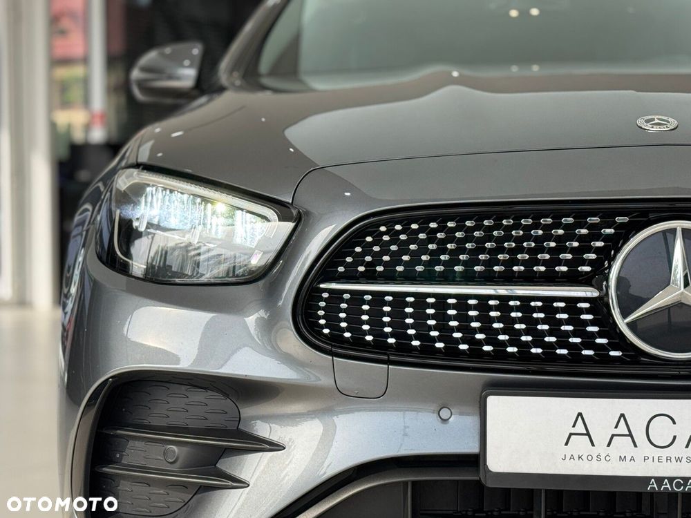 Mercedes-Benz Klasa E 220 d 4-Matic AMG/Avantgarde - 40