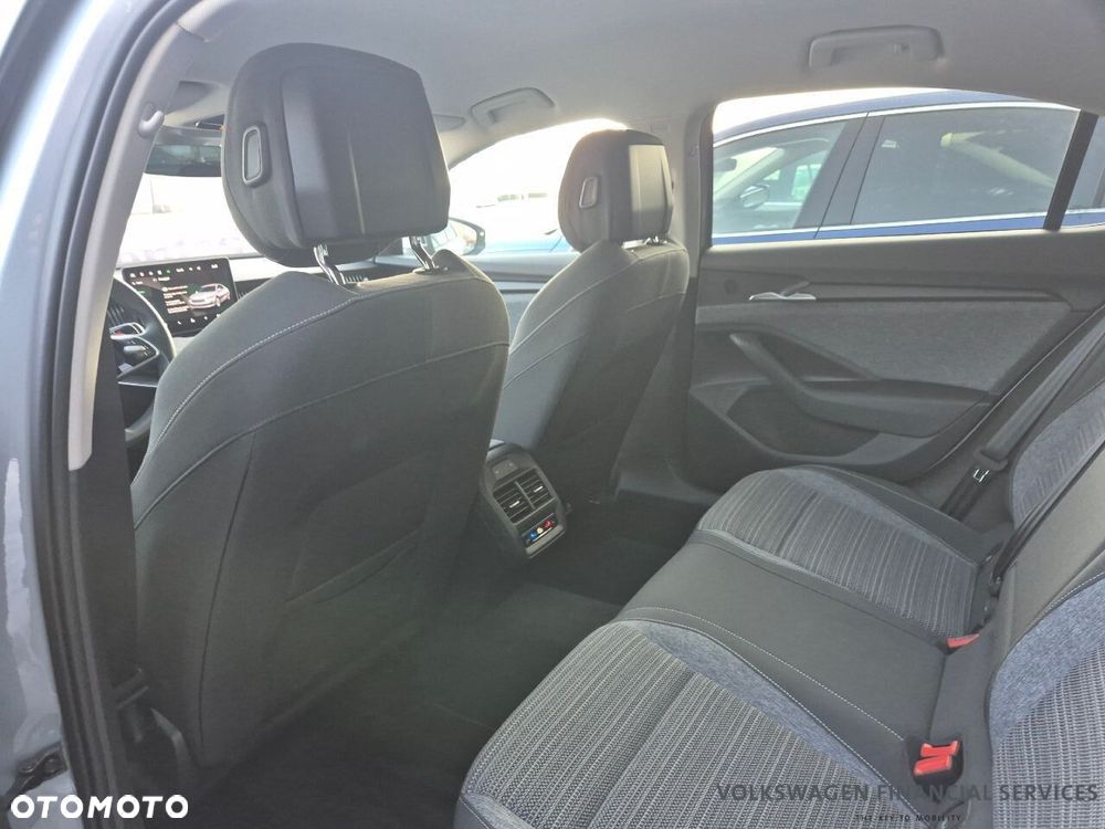 Skoda Superb 2.0 TDI SCR 4x4 Selection DSG - 8