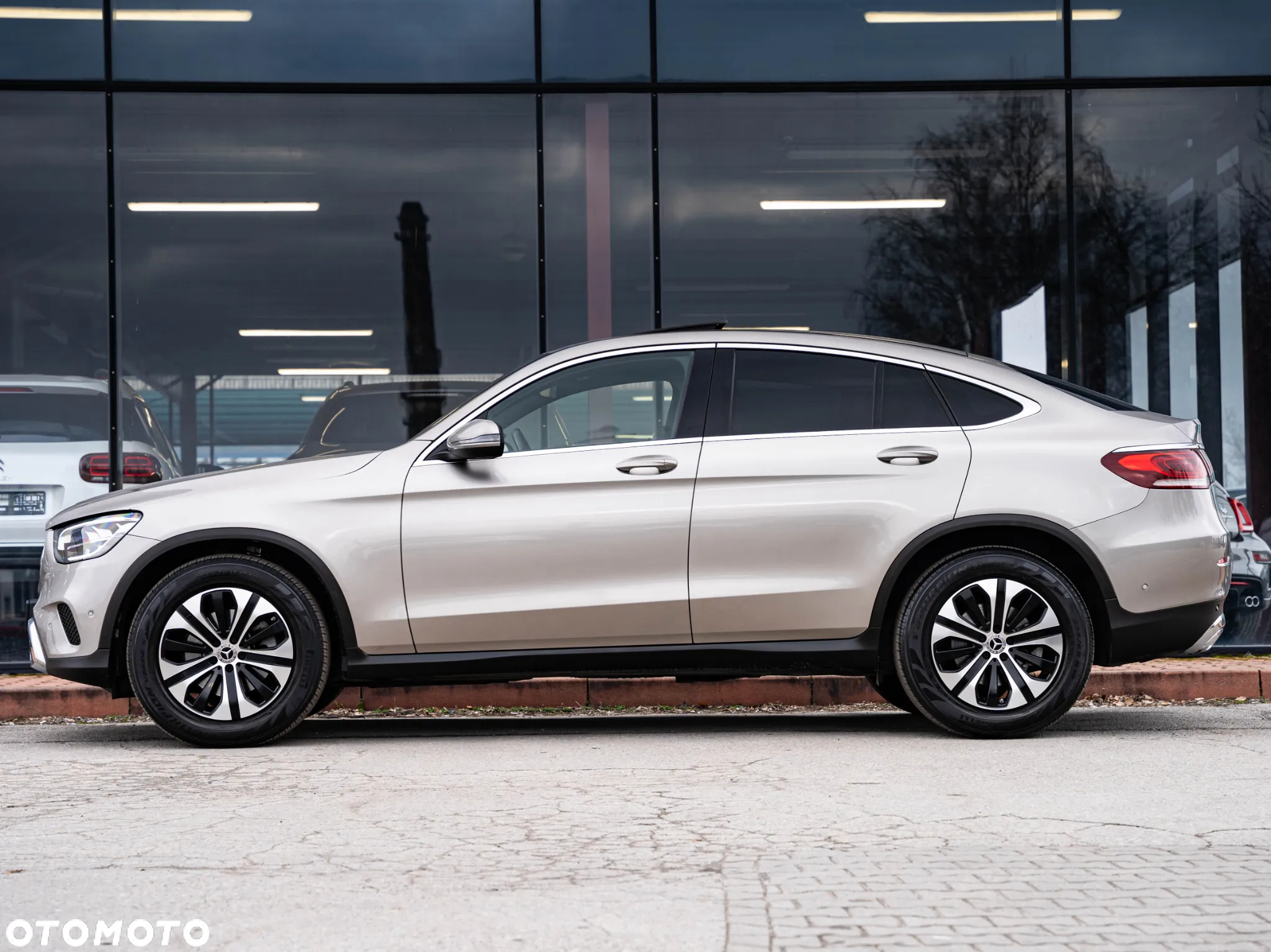 Mercedes-Benz GLC 200 d 4Matic 9G-TRONIC Exclusive - 17