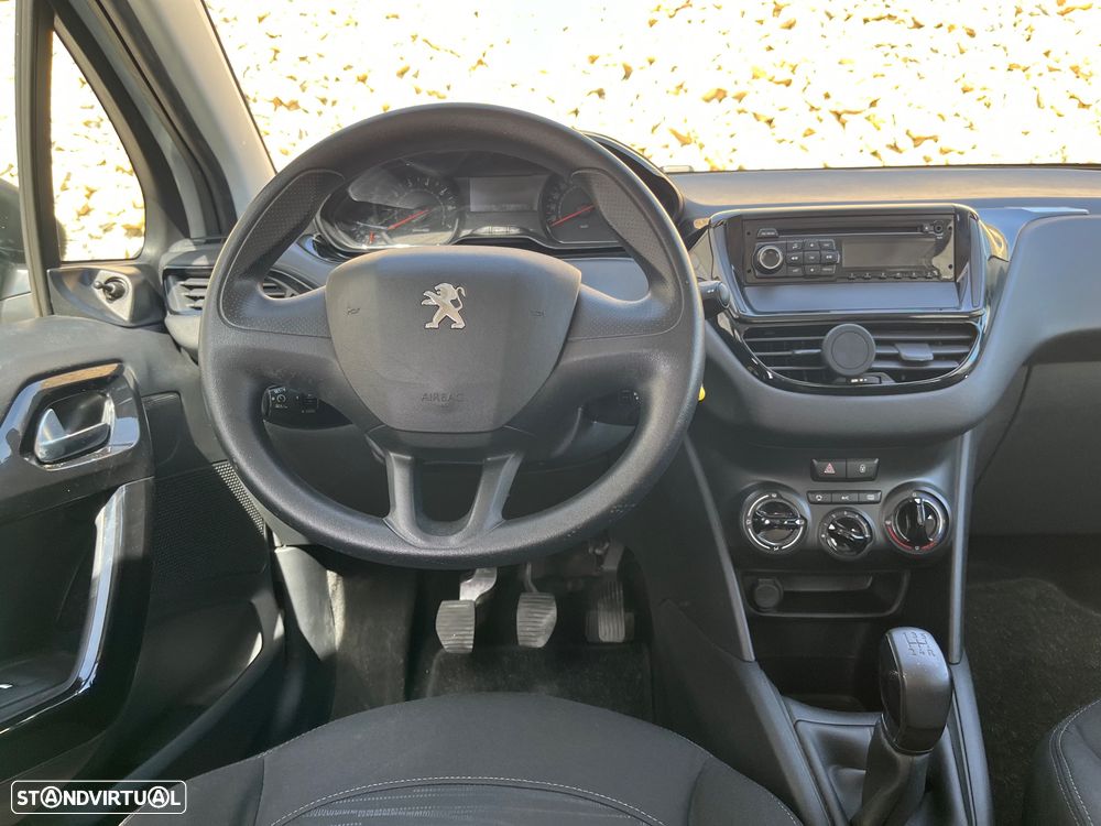Peugeot 208 1.2 VTi Access - 28