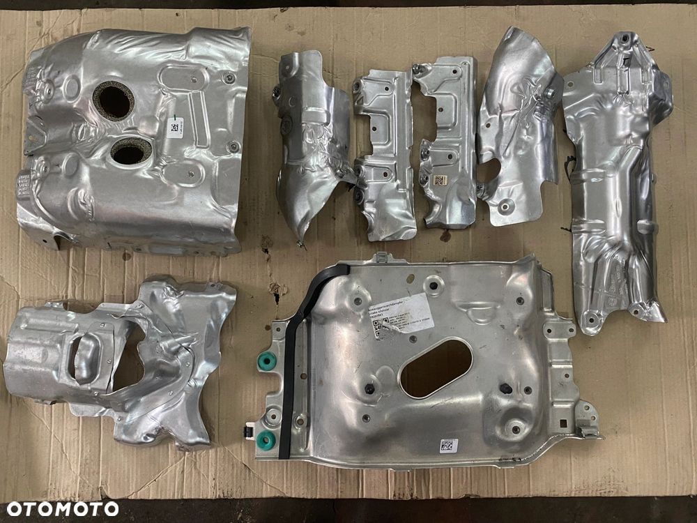 OSŁONY TERMICZNE SILNIKA N63B44D BMW G30 G11 G15 - 1