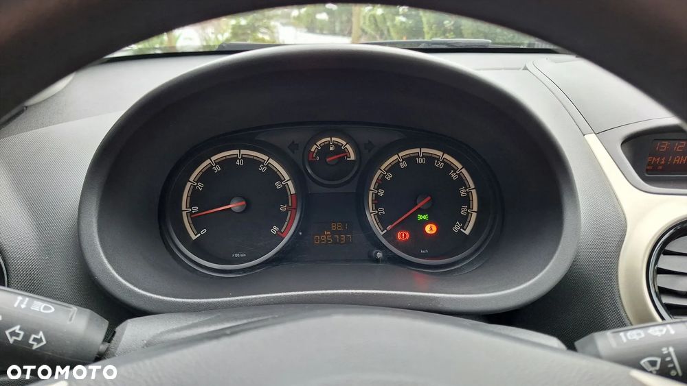 Opel Corsa 1.2 16V Essentia - 9