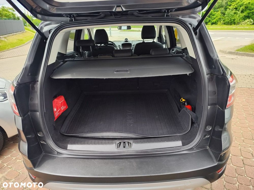 Ford Kuga 1.5 EcoBoost 4x4 Titanium - 11