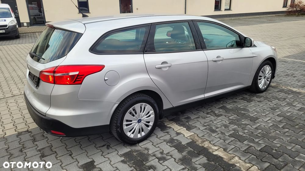 Ford Focus 1.5 TDCi SYNC Edition - 5