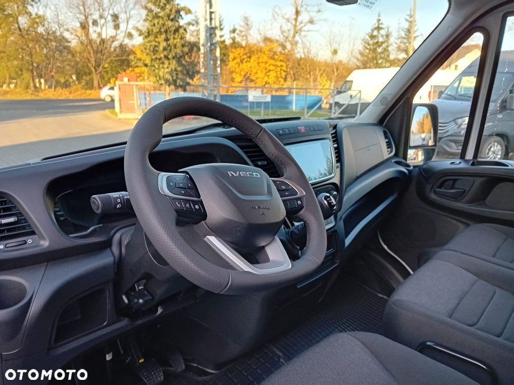 Iveco DAILY 35S18HV L4H2 3.0 180KM Brygadówka - 8
