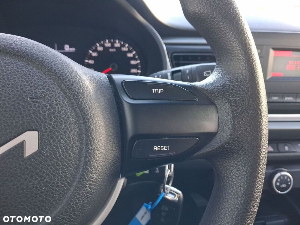 Kia Rio 1.2 M - 21