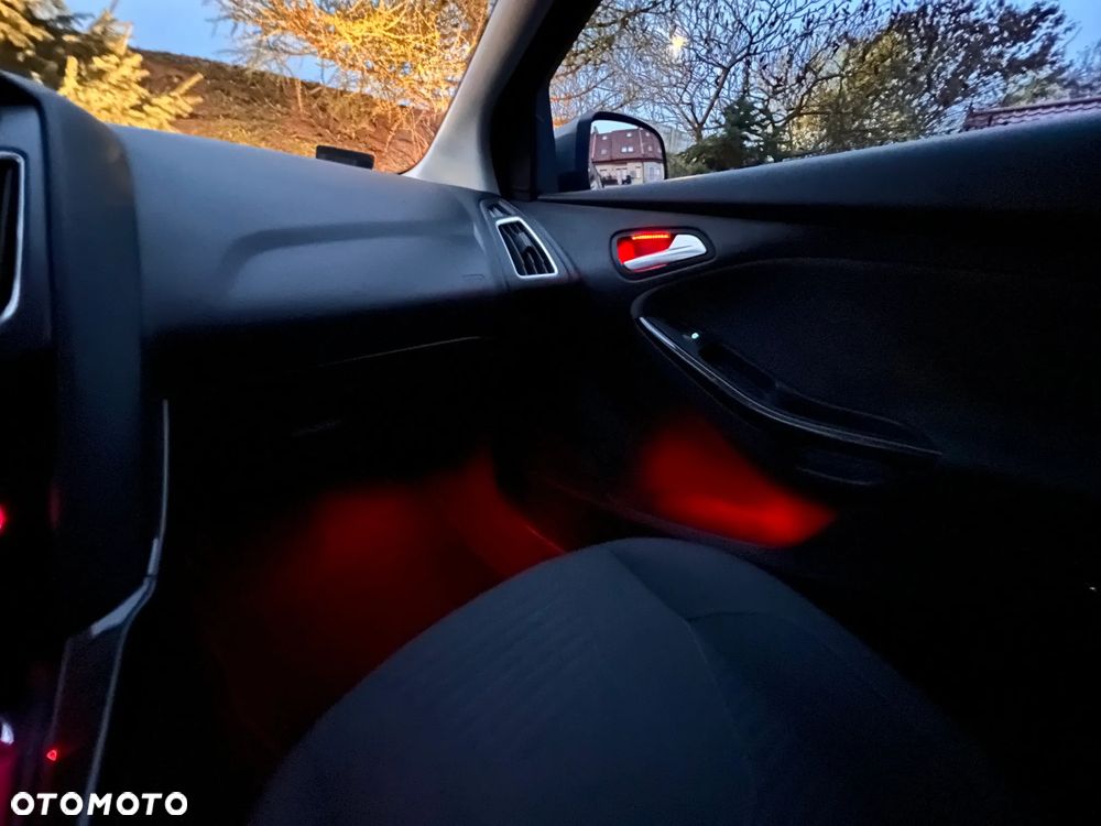 Ford Focus - 30