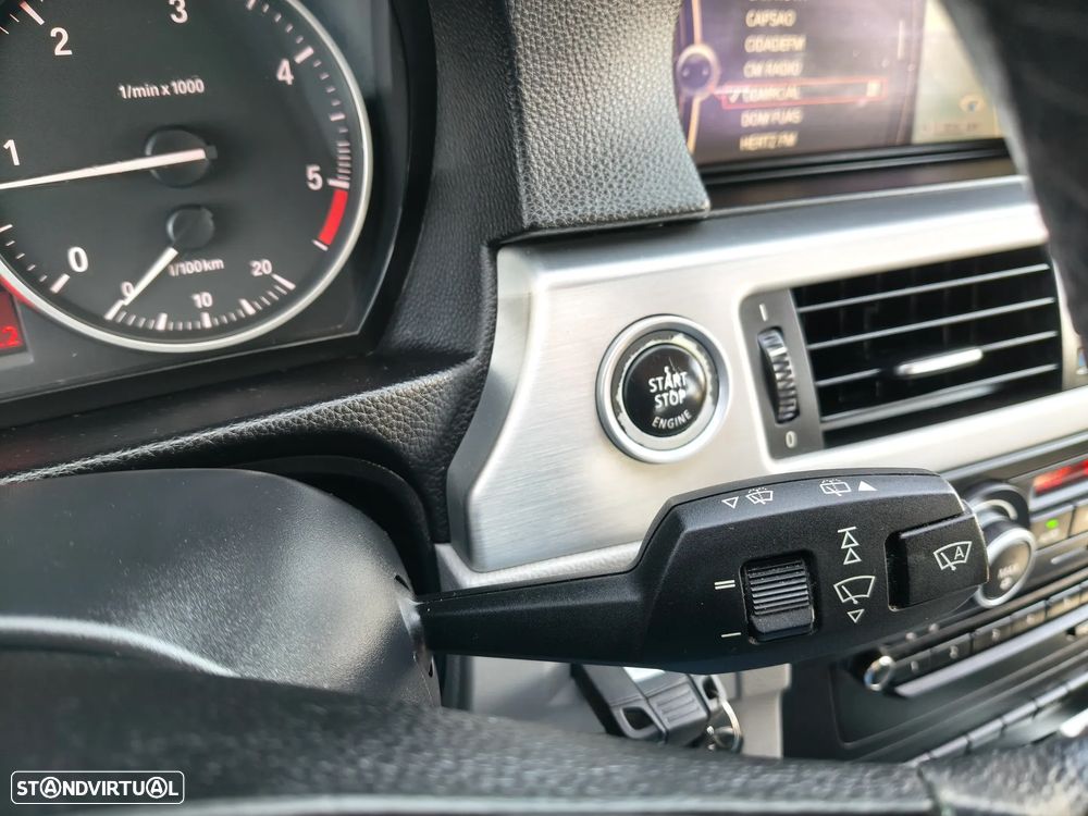 BMW 320 d EfficientDynamics Navigation - 16