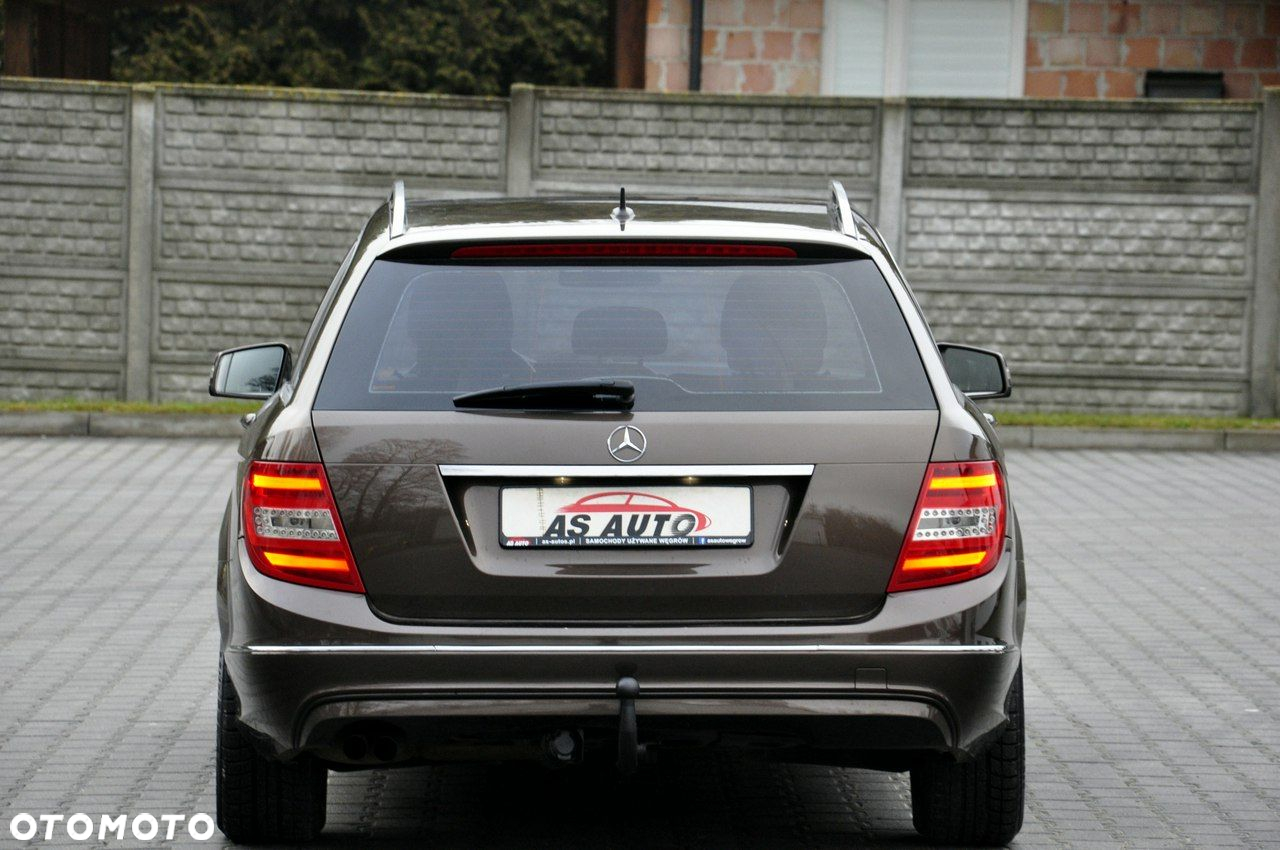 Mercedes-Benz Klasa C 180 T CDI DPF (BlueEFFICIENCY) Elegance - 36