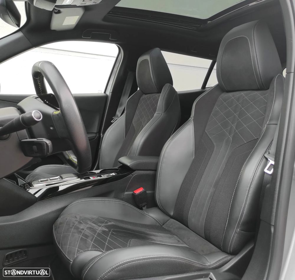 Peugeot e-2008 GT - 22