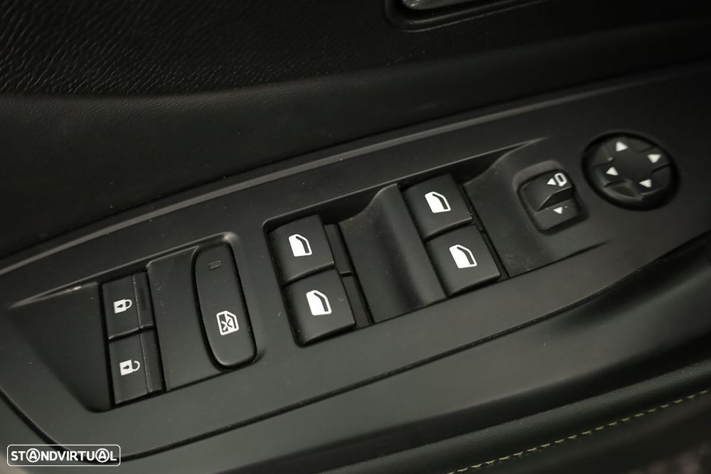 Peugeot 308 1.2 PureTech GT EAT8 - 19