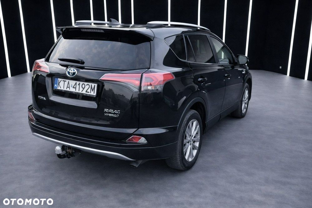 Toyota RAV4 - 8