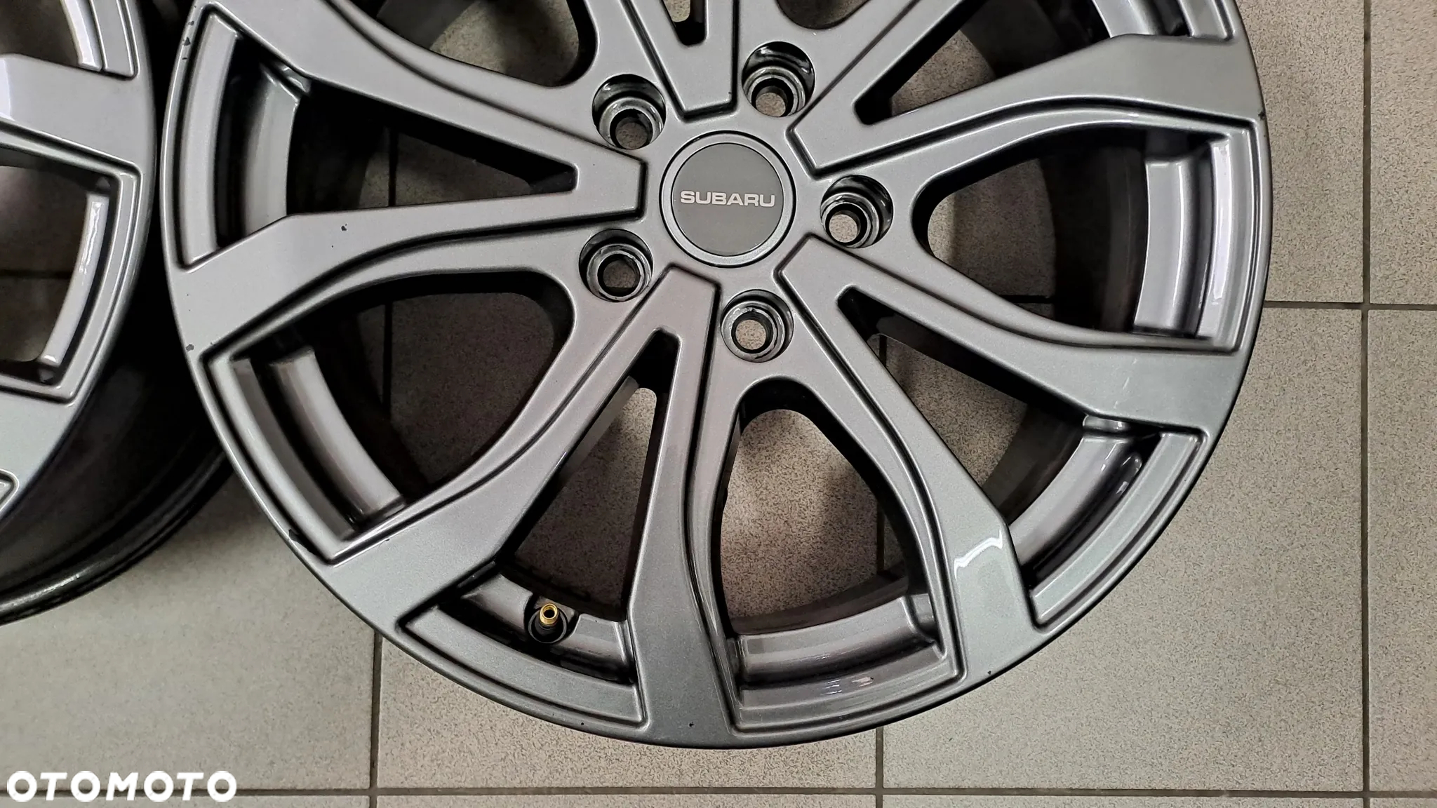 Felgi Aluminiowe 17 Subaru Outback V Levorg 5x114.3 ET 48 - 5