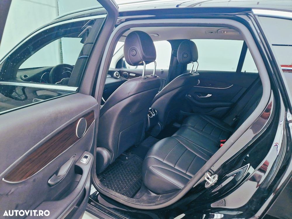 Mercedes-Benz GLC 300 4MATIC - 6