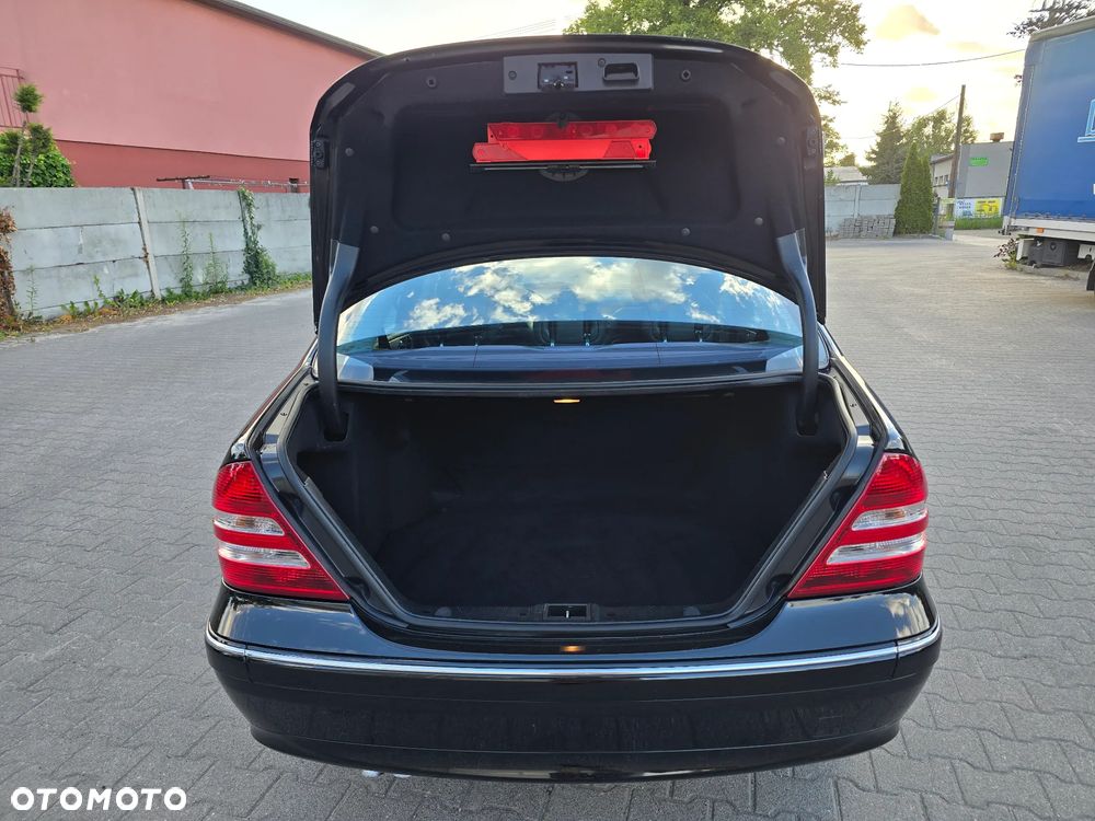 Mercedes-Benz Klasa C 180 Kompressor Avantgarde - 15