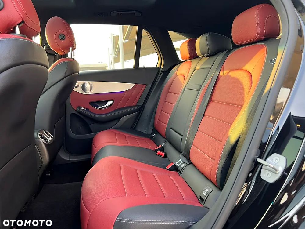 Mercedes-Benz GLC 300 4Matic 9G-TRONIC - 9