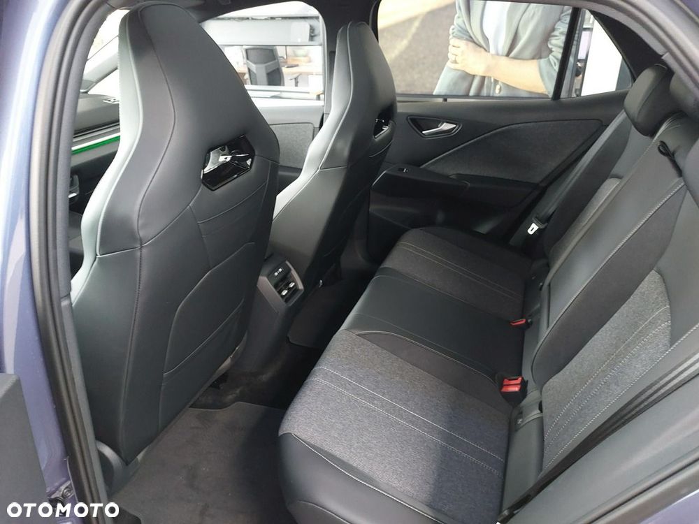 Volkswagen ID.3 - 11