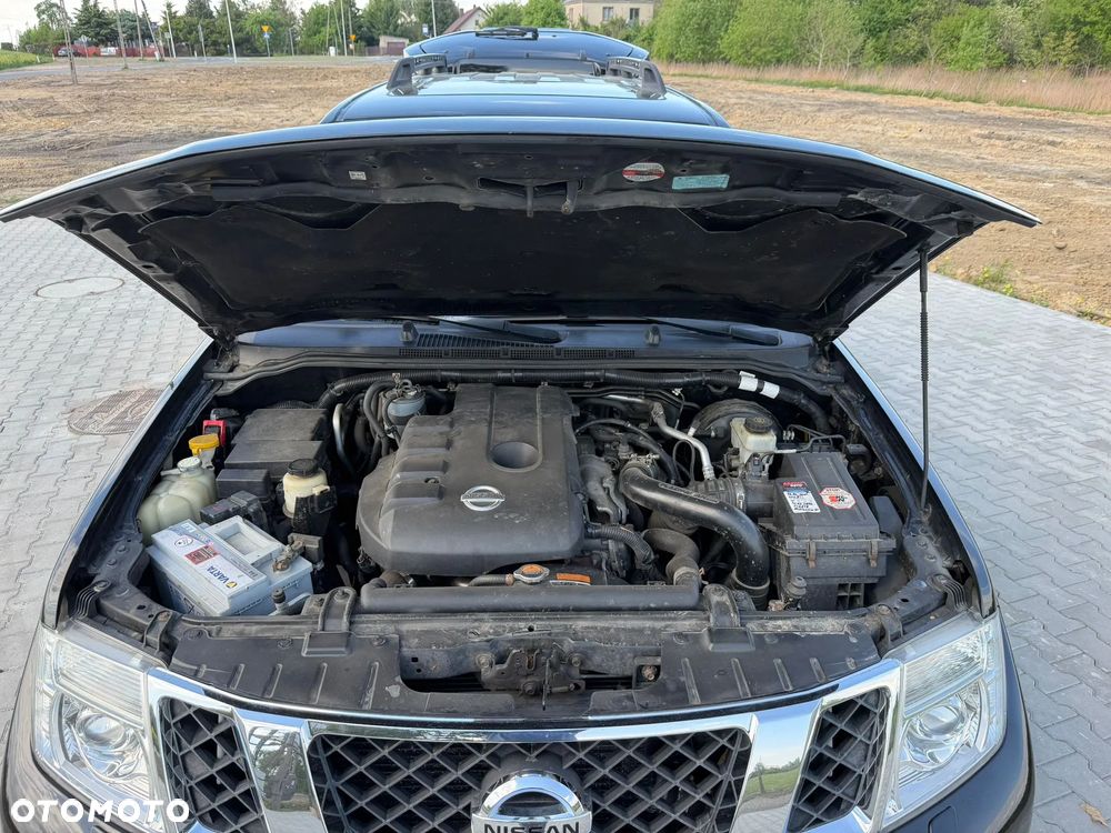 Nissan Pathfinder 2.5 D LE EU5 - 12