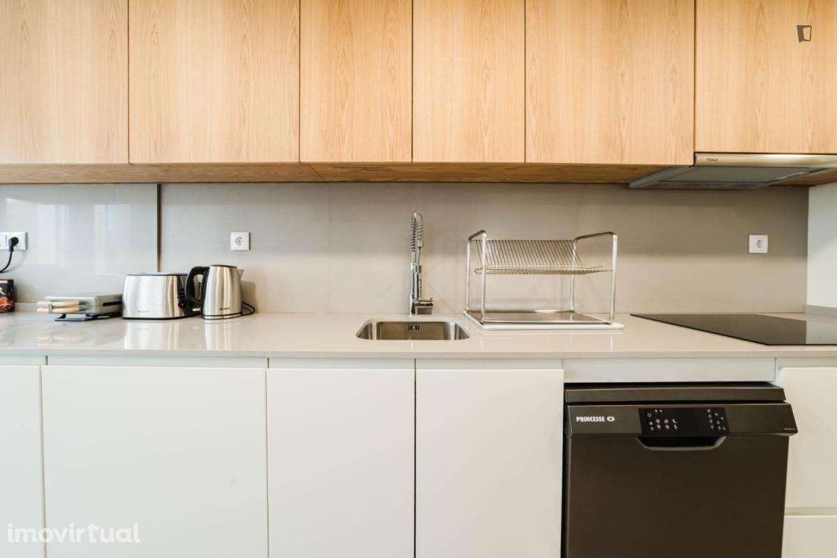 Quarto - localizado em Lumiar Lisbon - Grande imagem: 3/23