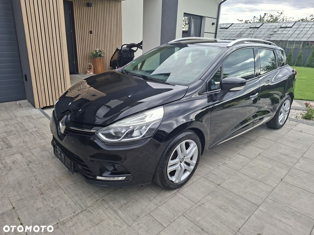 Renault Clio - 1