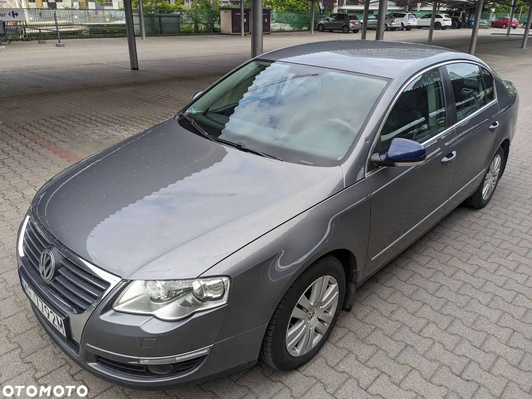 Volkswagen Passat - 4