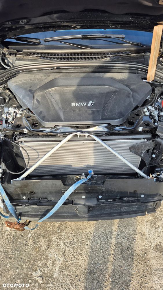 BMW iX1 eDrive20 - 21